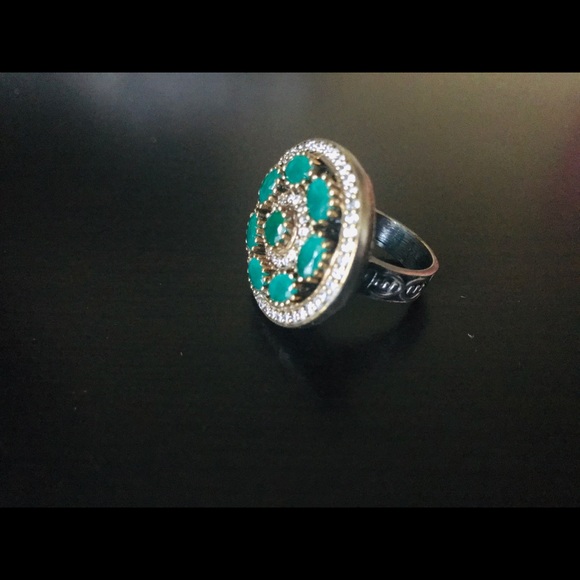 Emerald Ring - Picture 3 of 6